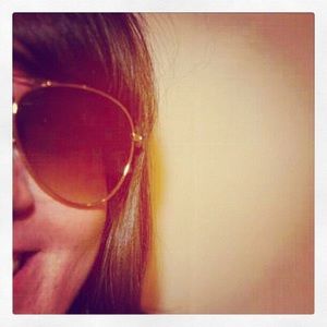 Meet your Posher, Leslie